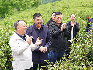 財信小貸公司“重走總書記視察之路”